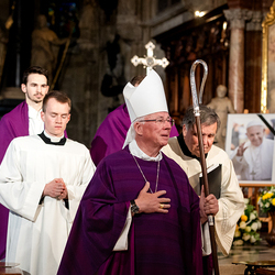 Stephansdom: Österreich nahm Abschied von Papst Franziskus